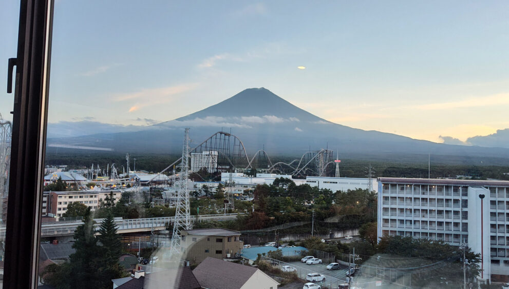 Explorando Shimoyoshida: Aventuras no Fuji-Q Highland e Relaxamento no HOTEL MYSTAYS
