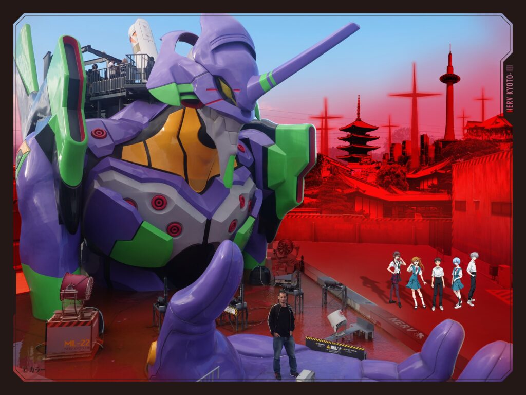 Jonhathan ao lado da estátua gigante do Evangelion no Japão — viagem nerd na prática
