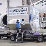 Robôs no Aeroporto do Japão: Sua Mala Pode Ser Carregada por IA em Haneda